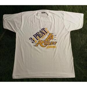 Los Angeles Lakers 3 Peat T-Shirt Piss On The Pistons Nos Xl 1989 Nba La